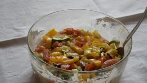 Sałatka do niedzielnego obiadu zasmakuje domownikom