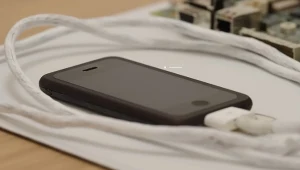 Apple ma 50 lat. Tim Cook pokazał rzadkie prototypy iPhone'a i iPoda.