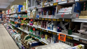 Te kosmetyki w Biedronce znikną najszybciej. Promocje robią robotę