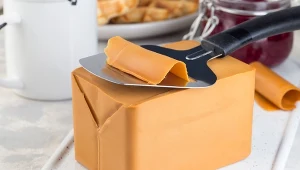 W Norwegii jedzą go na śniadanie, dodają do deserów. To prawdziwy rarytas