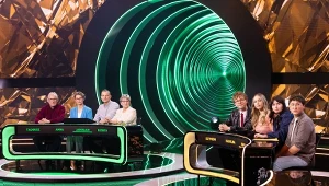 Kadr z 10. odcinka "Awantury o kasę"