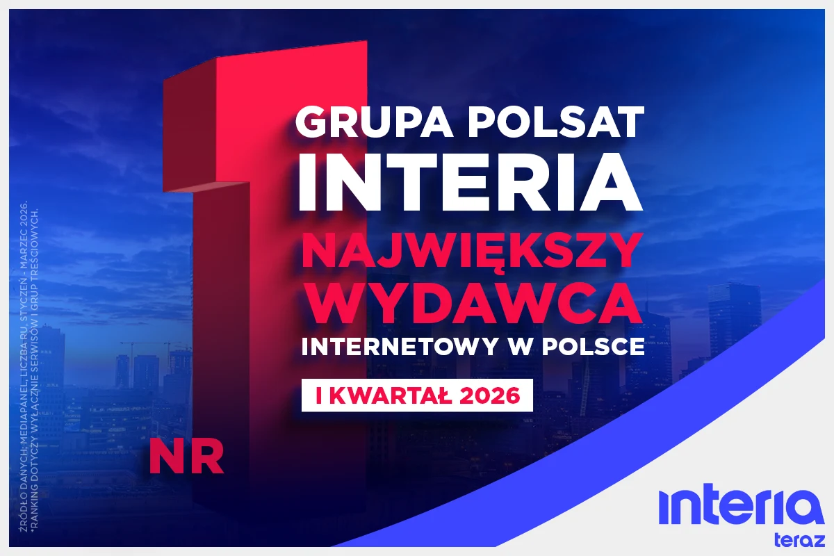 Duża czerwona jedynka na tle panoramy miasta z dominującym białym napisem 'Grupa Polsat Interia', pod którym znajduje się hasło 'największy wydawca internetowy w Polsce I kwartał 2026', a w prawym dolnym rogu logo Interia teraz.