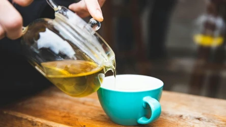 Napar z kopru włoskiego wesprze trawienie i zapobiegnie zatrzymywaniu się gazów