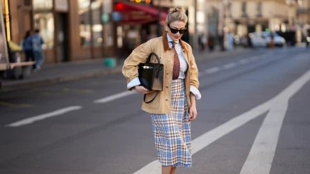 Wiosenne trendy należą do spódnic midi 