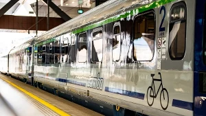 PKP Intercity odebrało wagony COMBO od FPS. Pojadą w świąteczny weekend.