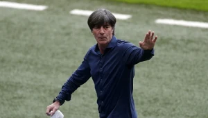 Zwolnienie trenera po meczu Niemiec, Löw wchodzi do gry. Koniec odliczania