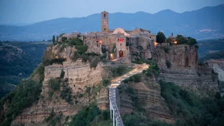  Civita di Bagnoregio to włoskie miasteczko, które zachwyca pięknymi widokami