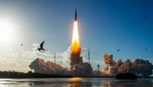 Artemis 3. NASA zapowiada trzy starty rakiet i dwa lądowniki.