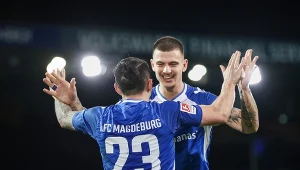 Mateusz Żukowski cieszący się z gola