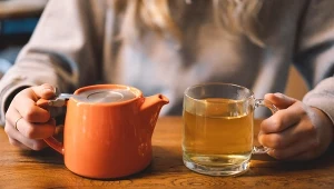 Pija zamiast zielonej herbaty. Cukier i ciśnienie będą książkowe