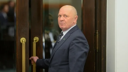 PSL złoży w Sejmie projekt nowelizacji ustawy o PIT, który zakłada m.in. stopniowe zwiększanie kwoty wolnej od podatku, tak aby po 3 latach od wejścia w życie przepisów wynosiła ona 60 tys. zł - zapowiedział poseł ugrupowania Marek Sawicki