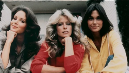 "Aniołki Charliego" był jednym z najpopularniejszych amerykańskich seriali. Emitowano go od 1976 roku. 