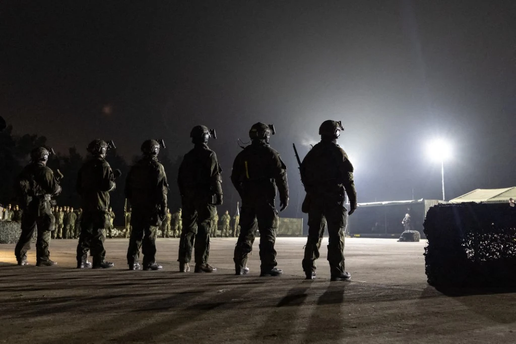 Żołnierze Bundeswehry na poligonie