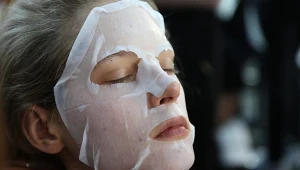 Przetestowałam topowe maski w płachcie. Nie spodziewałam się takiego efektu