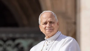 Papież Leon XIV wzywa do wspólnej modlitwy o pokój.