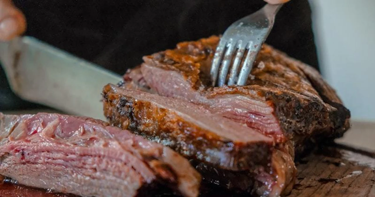 Majówka 2026 — co kupić na grilla i piknik? Sprawdź gdzie najtaniej