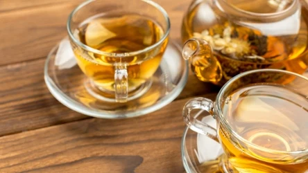 Napar z kwiatów tarniny chroni od pajączków na nogach, chorób serca i nerek