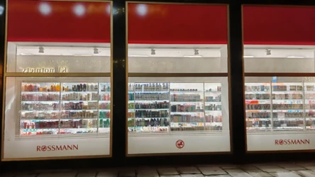 Rossmann odpalił wyprzedaż i nikt się tego nie spodziewał. Ceny spadły do kilku złotych