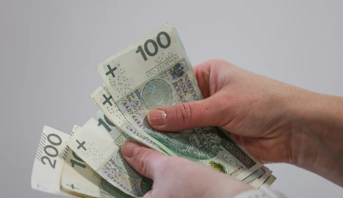 Już niedługo nie trzeba będzie odnawiać prawa do 800 plus. Resort rodziny przygotował projekt zmiany przepisów. Zdj. ilustracyjne