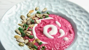 Hummus z dodatkiem buraka to doskonały wybór dla zdrowia 