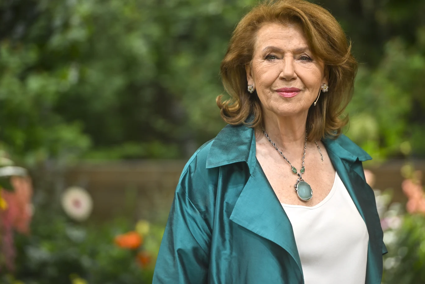Halina Frąckowiak Halina Frąckowiak zdradza swój jadłospis bez wieprzowiny i pieczywa. 79-letnia gwiazda stawia na zdrową dietę i aktywność.