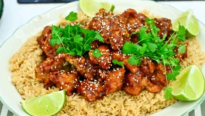 Koreański street food w domowym wydaniu, czyli kurczak dakgangjeong Jurka Sobieniaka