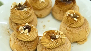 Choux au craquelin, czyli ptysie z kruszonką Karoliny Stolarskiej-Bigos