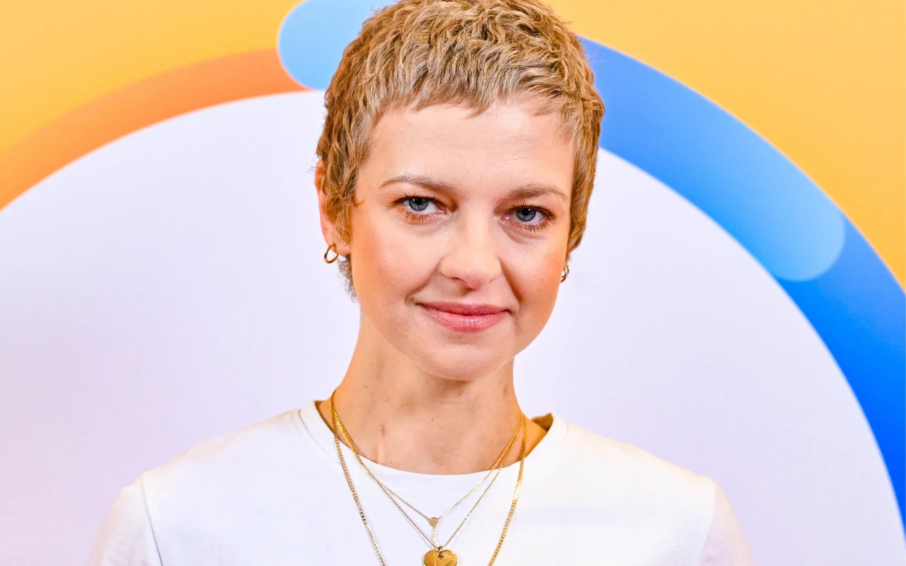 Marta Nieradkiewicz w "halo tu polsat" Marta Nieradkiewicz w "halo tu polsat"