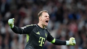 W Niemczech aż huczy o konflikcie Neuera z trenerem. W końcu przerwał milczenie