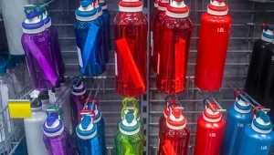 Bidony i kubki w Dealz już od 3 zł! Zostały tylko 2 dni - hit na wiosenne spacery