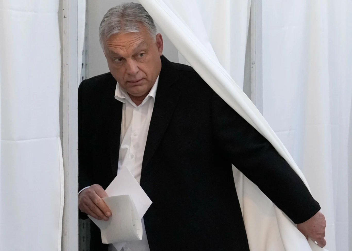 Viktor Orban article cover