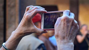 91-latka nie otworzyła drzwi policji. Była zajęta biciem rekordu w grze!