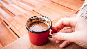 Kawa jęczmienna jest idealnym napojem dla osób zmagających się z refluksem czy chorobami jelit