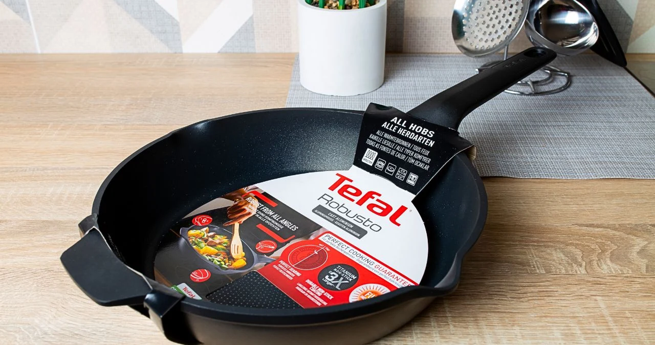 Tefal wraca do Aldi i znów zrobi się tłoczno przy półkach z patelniami