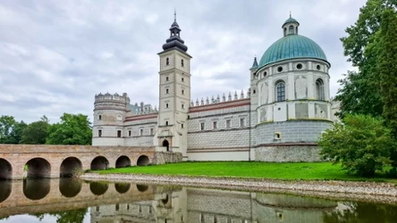 Ten podkarpacki zamek zachwyca turystów. Odwiedź go w długi weekend majowy. 