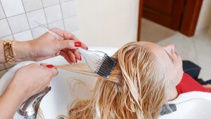 To idealna fryzura dla dojrzałych kobiet. Odmładza i dodaje blasku