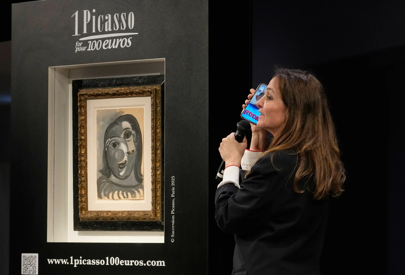 To już trzecia edycja kampanii "1 Picasso for 100 euros" Jedna z organizatorek kampanii "1 Picasso for 100 euros"