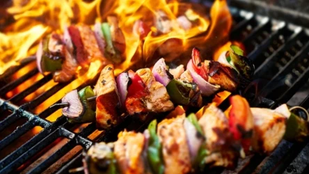 Grill w Dino za grosze. Te ceny przed majówką naprawdę mnie zaskoczyły