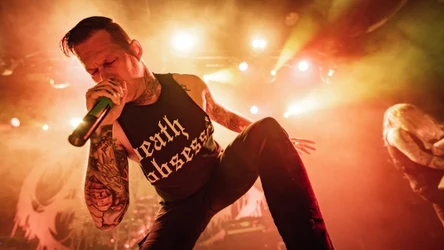 Scott Lewis (Carnifex) w akcji