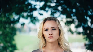 Znaki zodiaku, które uwielbiają dramat. Każda drobnostka staje się sceną