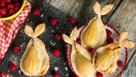 Moja babcia co weekend robi gruszki w cieście. To najlepszy deser na świecie