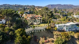 Widok z lotu ptaka zapiera dech. Słynna willa gwiazdora aż ocieka luksusem 