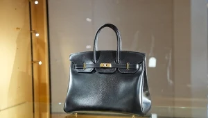 „Birkin bag” należąca do Jane Birkin, na aukcji w Sotheby’s