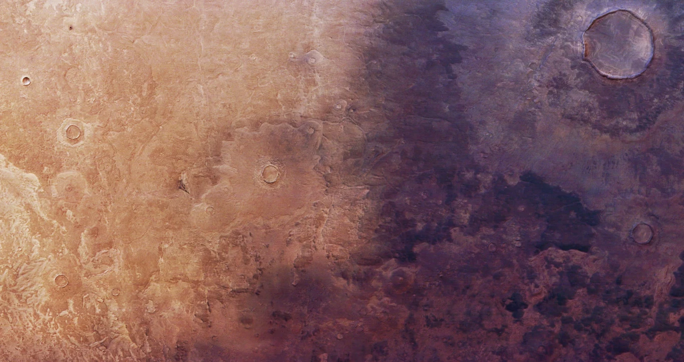 Mars zmienia się szybciej, niż zakładaliśmy. Wystarczyły dekady i wyraźnie widać różnicę article cover
