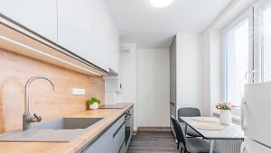 Aneksy kuchenne wychodzą z mody. Teraz stawiamy na takie kuchnie