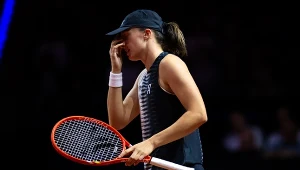 Świątek przegrała z Andriejewą. Komunikat WTA po meczu Polki