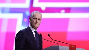 Norwegii kurczą się zapasy paliw. Rząd rozważa powszechną pracę zdalną