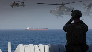 Irański statek nie zatrzymał się przed blokadą. Siły USA otworzyły ogień