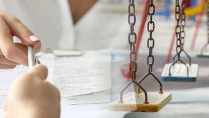 Brakuje rodzin zastępczych, a na nowy dom w Polsce czeka ponad 75 tys. dzieci