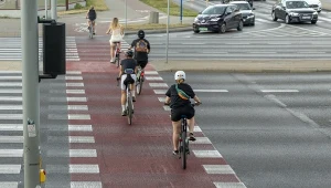 Pierwszeństwo na przejeździe dla rowerów. Wyjaśniamy przepisy.